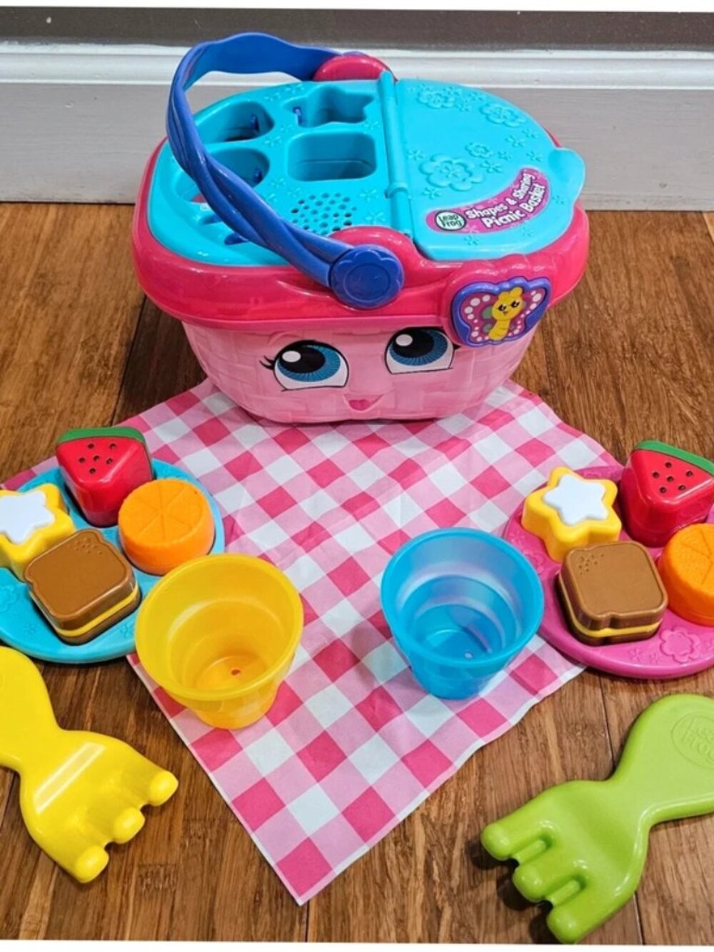LeapFrog Shapes and Sharing Picnic Basket Pink Interactive Toy Food Set Complete